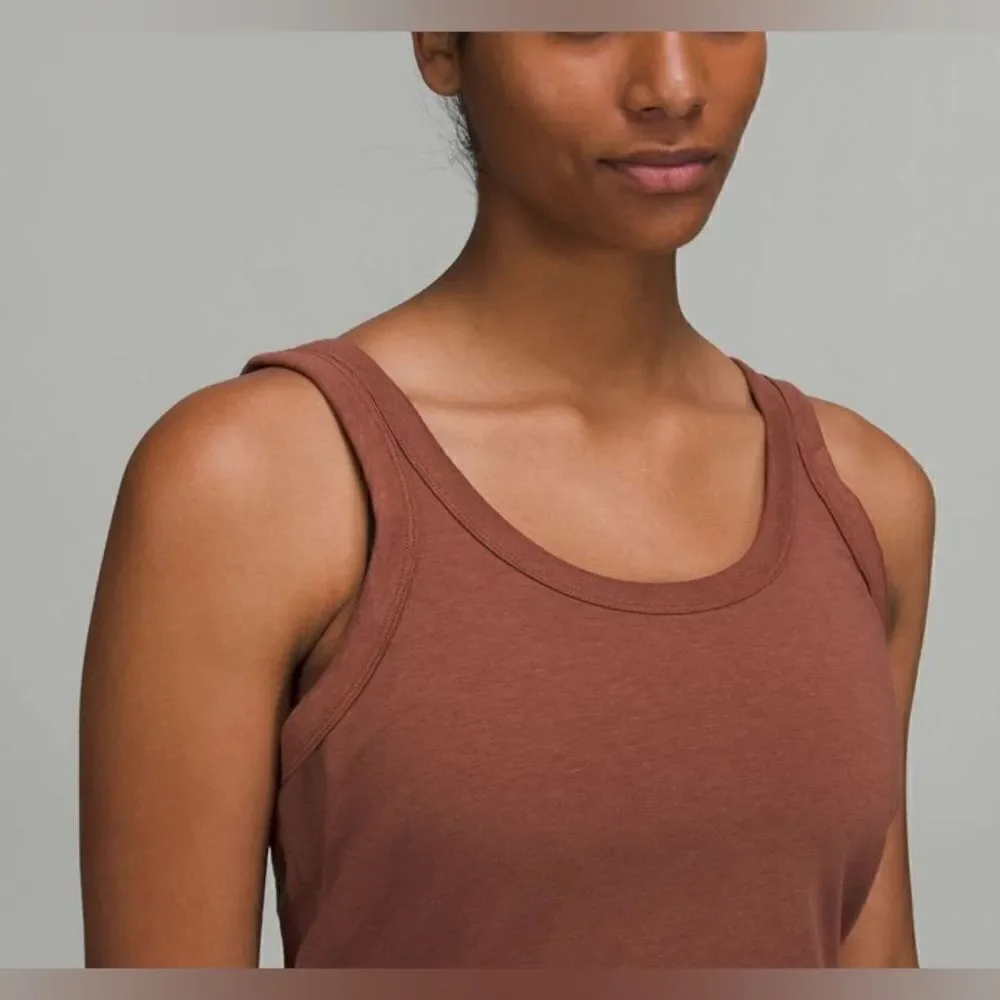 lululemon athletica pit approx